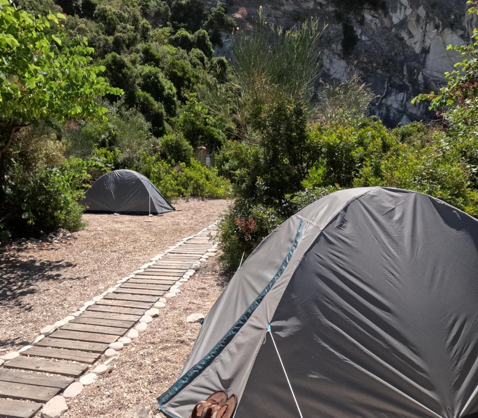 Lost Paradise Eco Camping Himare Exterior foto