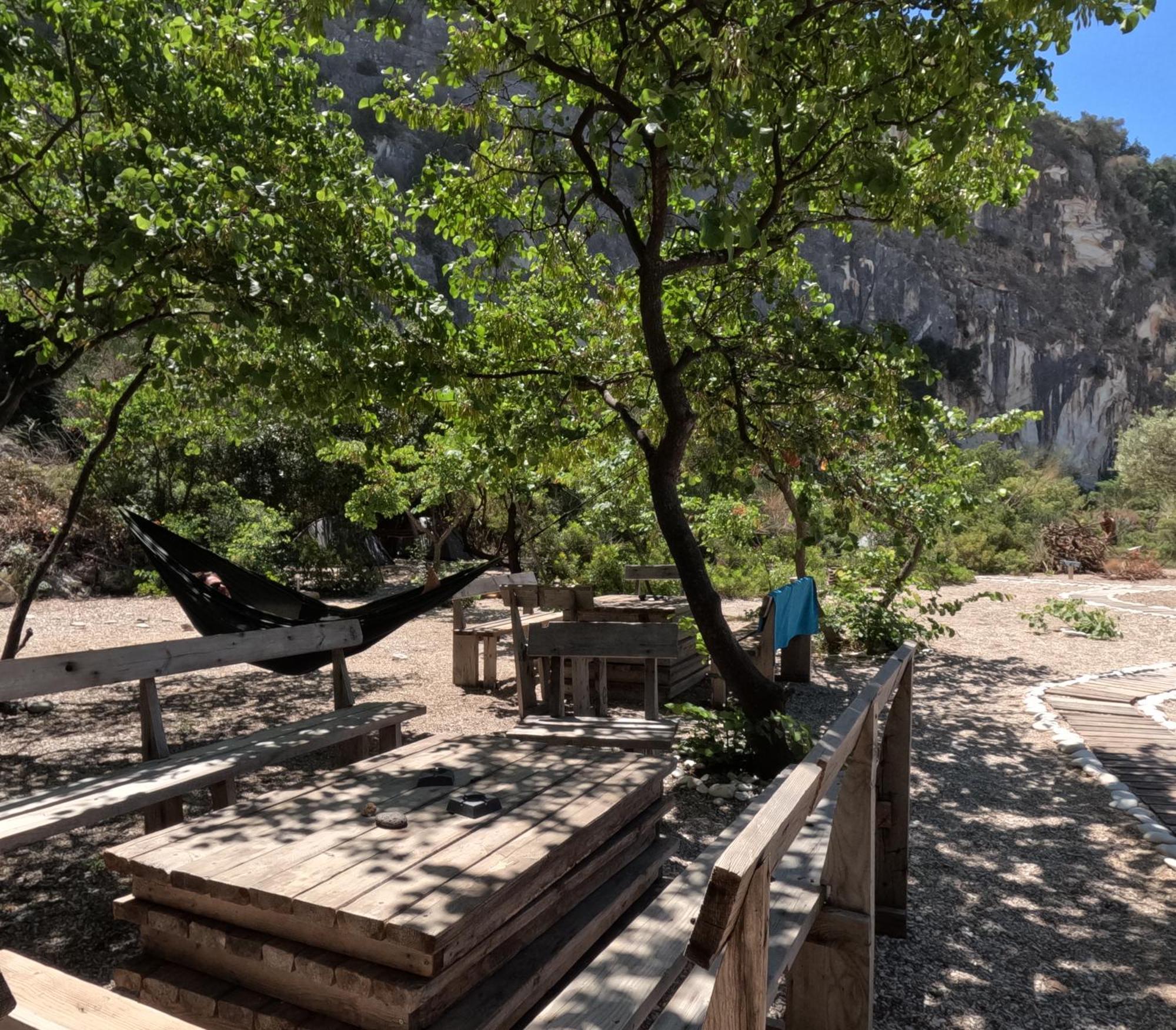 Lost Paradise Eco Camping Himare Exterior foto