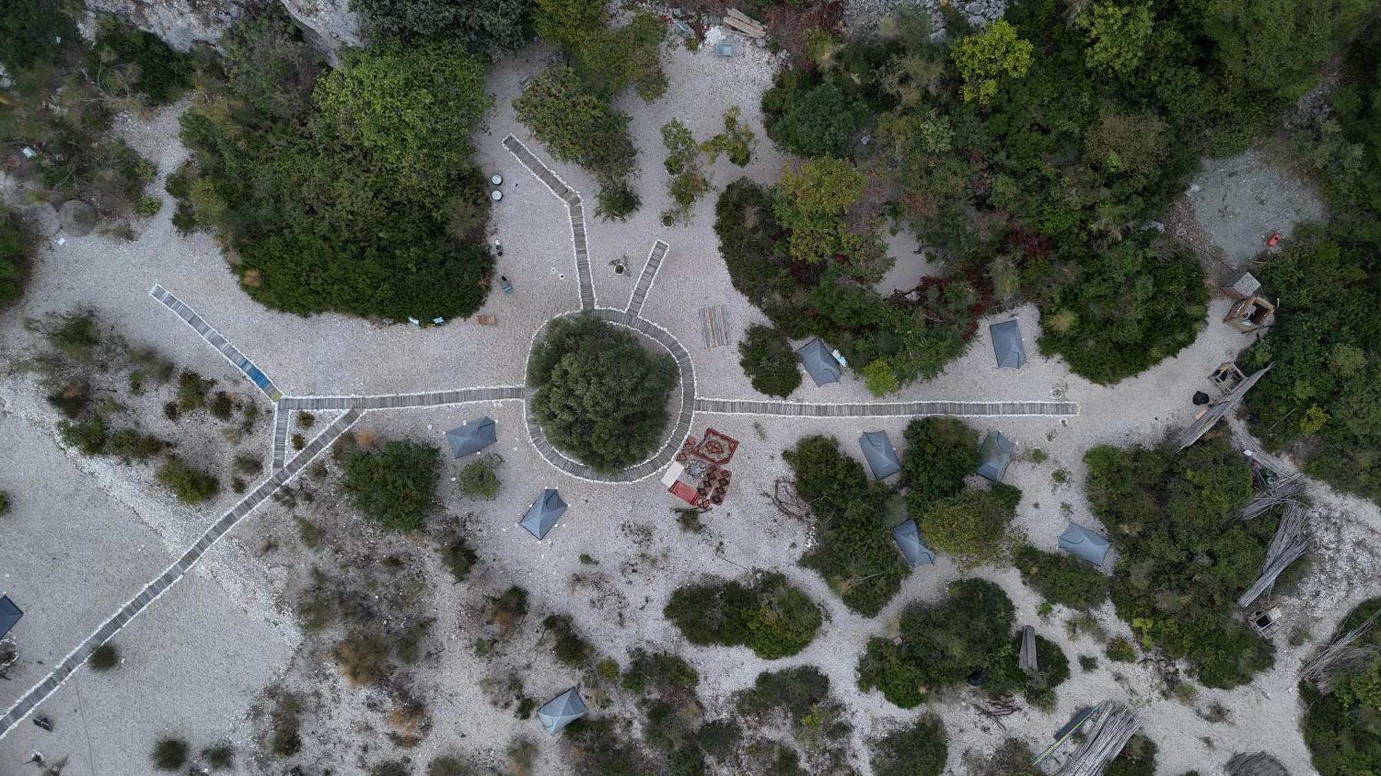Lost Paradise Eco Camping Himare Exterior foto