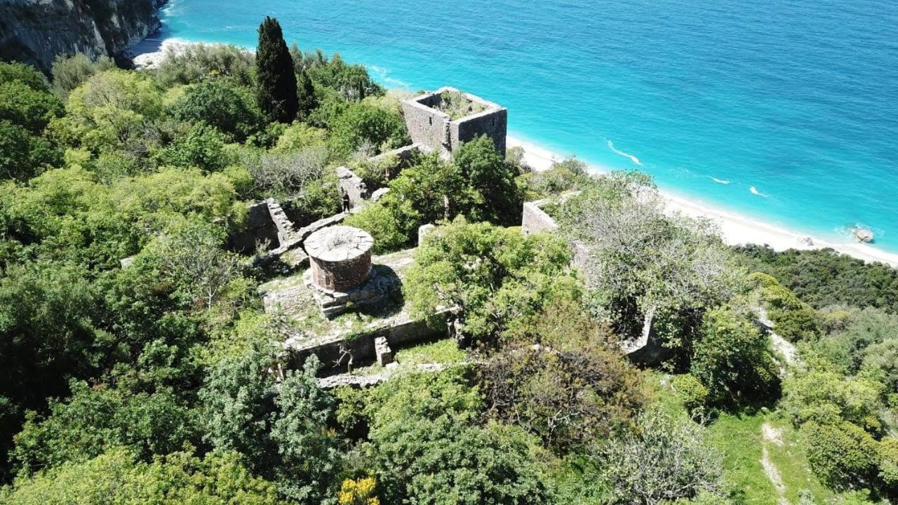 Lost Paradise Eco Camping Himare Exterior foto