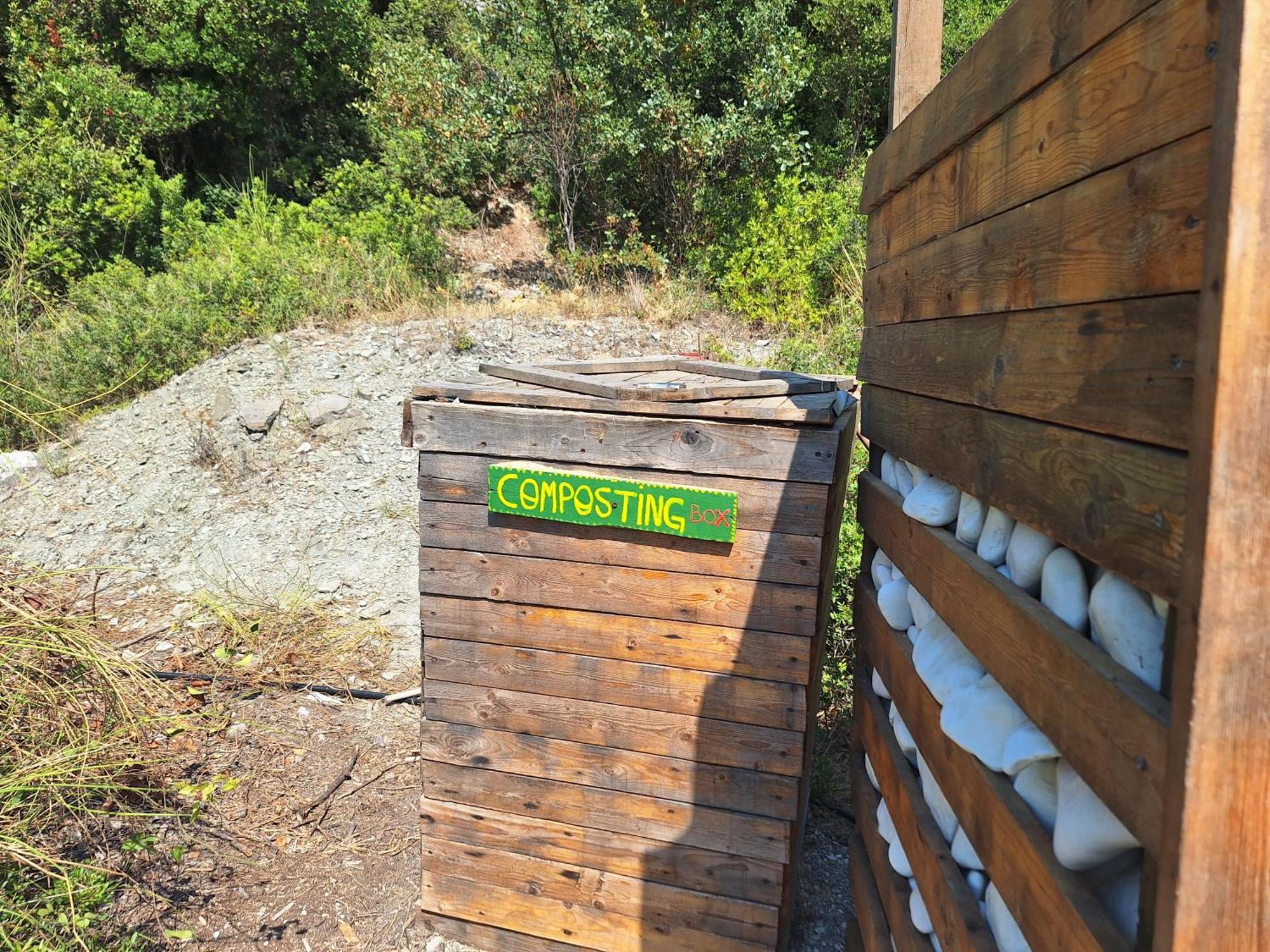 Lost Paradise Eco Camping Himare Exterior foto
